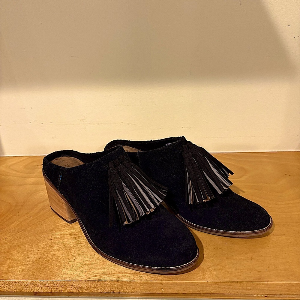 Toms Black Chunky Heel Suede Mules with Fringe